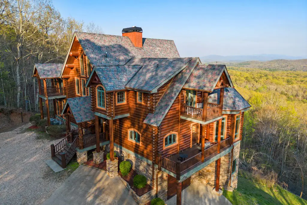 Majestic Lodge