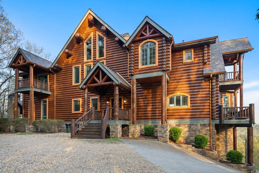 Majestic Lodge