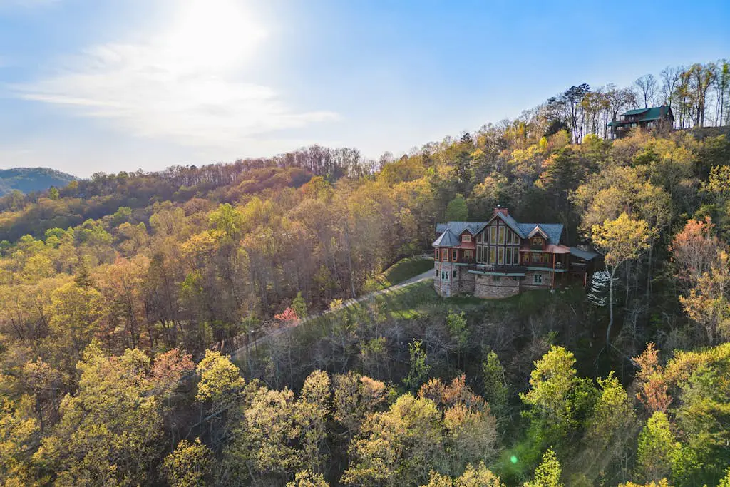 Majestic Lodge