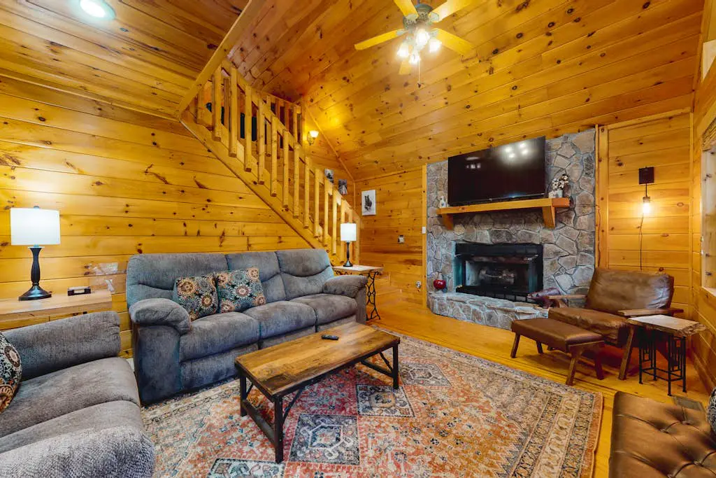 Sleepy Bear Hideaway