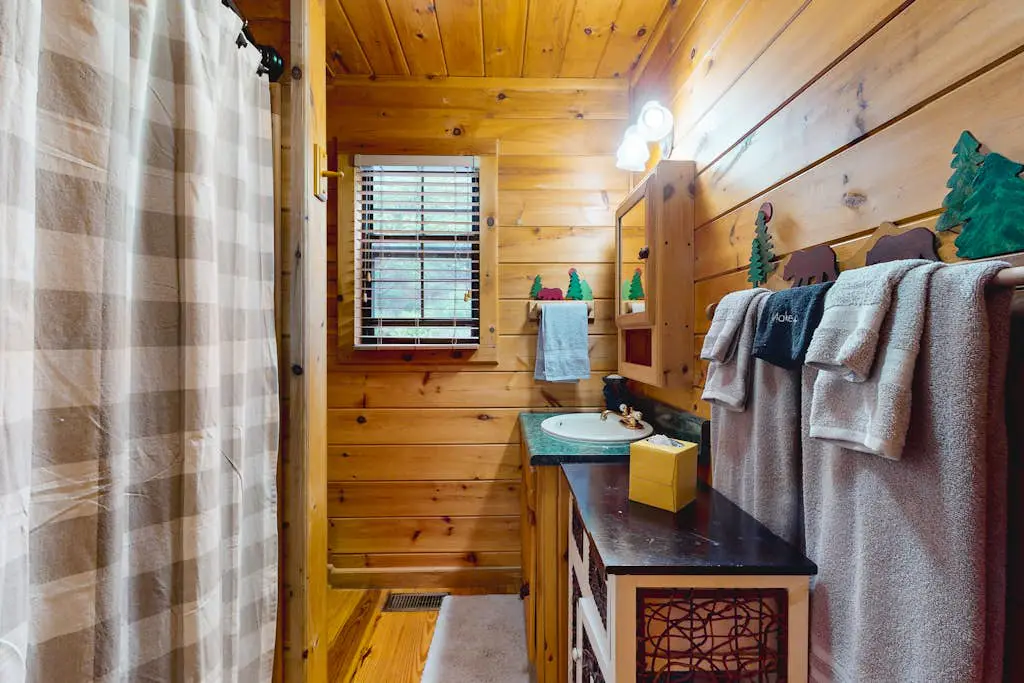 Sleepy Bear Hideaway