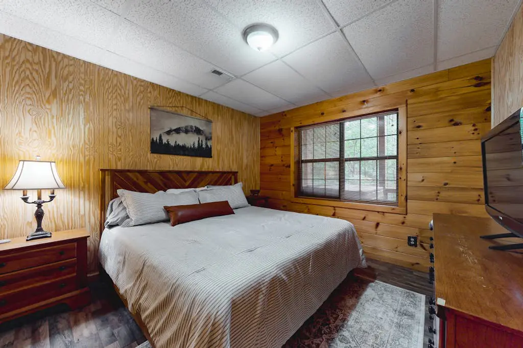 Sleepy Bear Hideaway