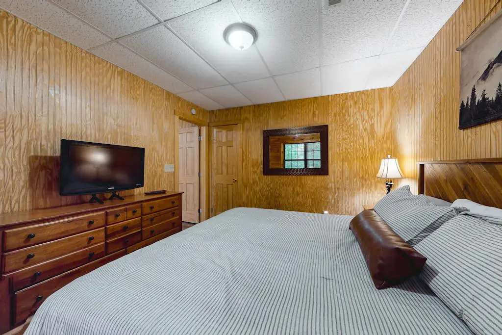 Sleepy Bear Hideaway