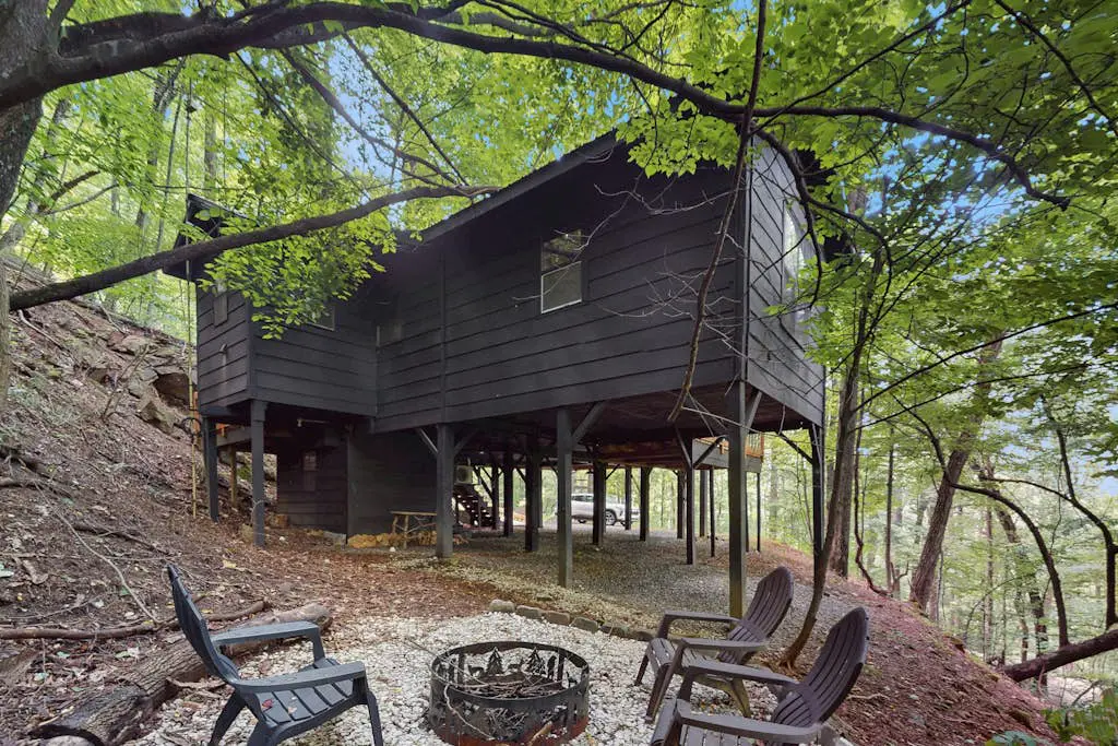 Tiptop Treehouse