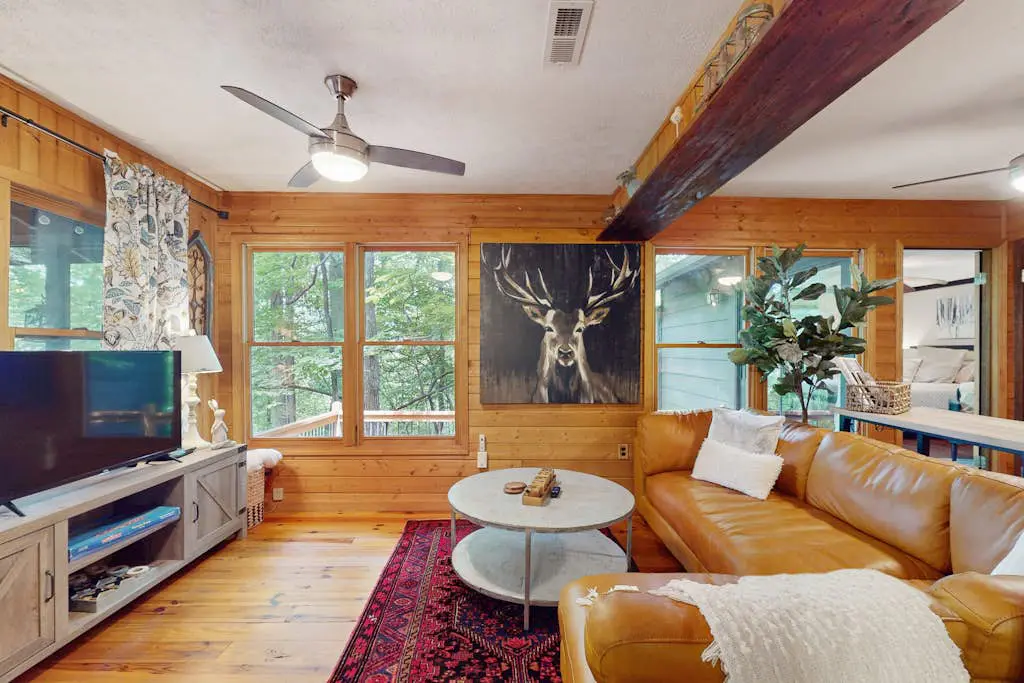Tiptop Treehouse