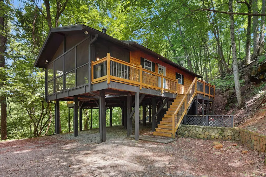 Tiptop Treehouse