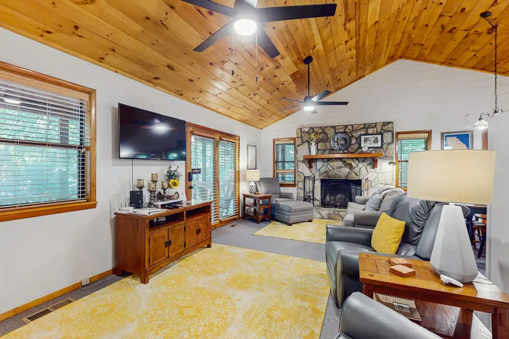 Moss Creek Cabin