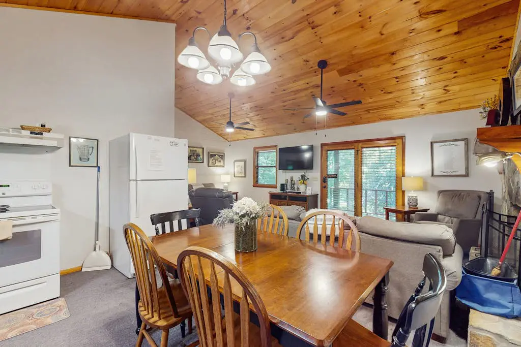 Moss Creek Cabin
