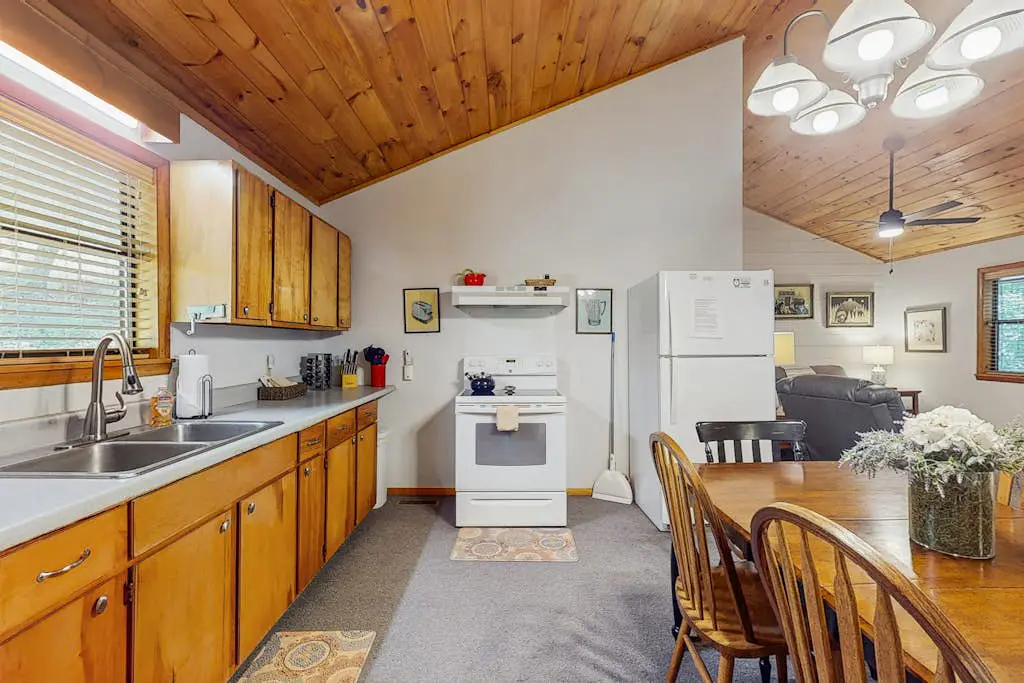 Moss Creek Cabin
