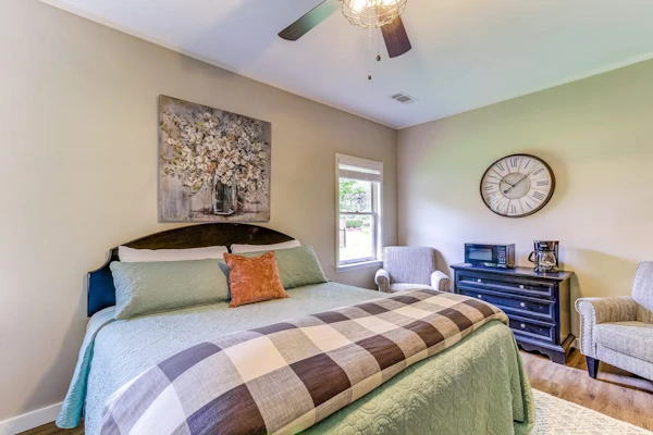 Suite in the Heart of Helen w/Free WiFi & a Short Walk to Sites & Hiking Trails