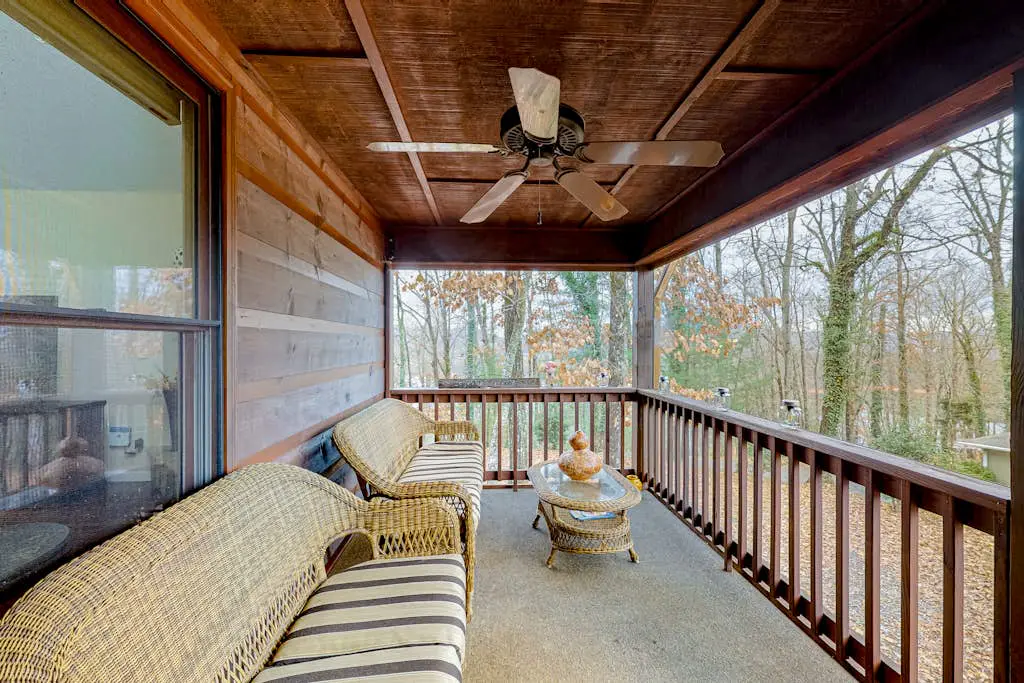 Hillcrest Hideaway