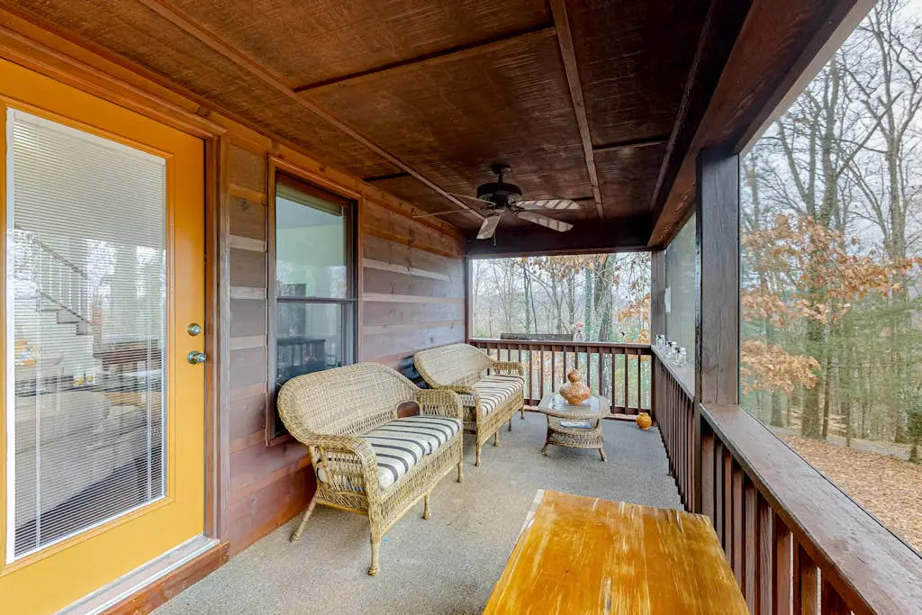 Hillcrest Hideaway