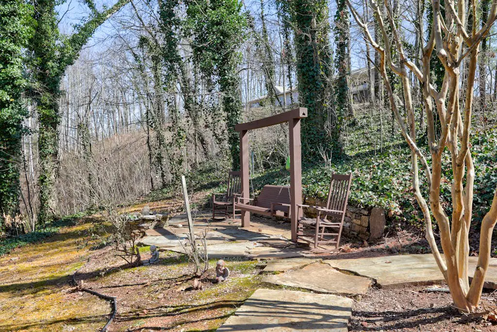 Hillcrest Hideaway