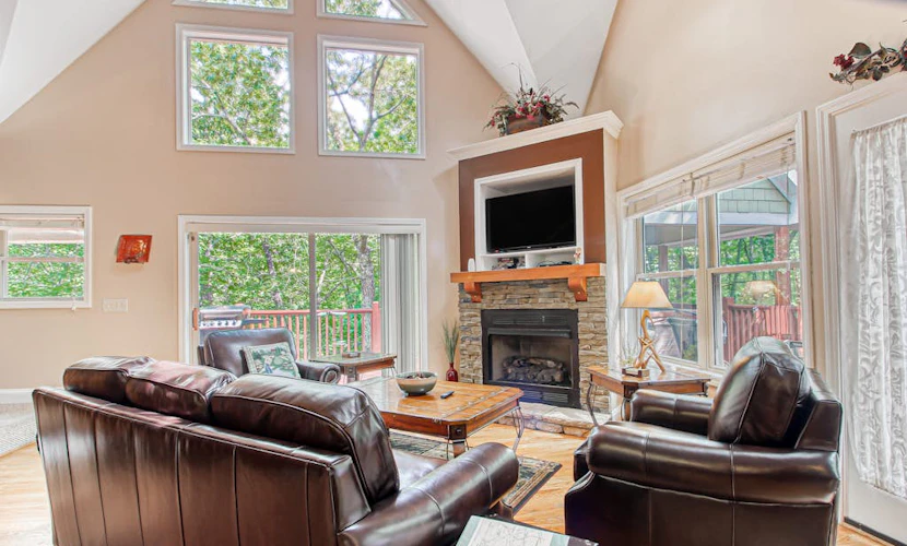 Dog-friendly house w/ private hot tub, gas fireplace, game room, & much more