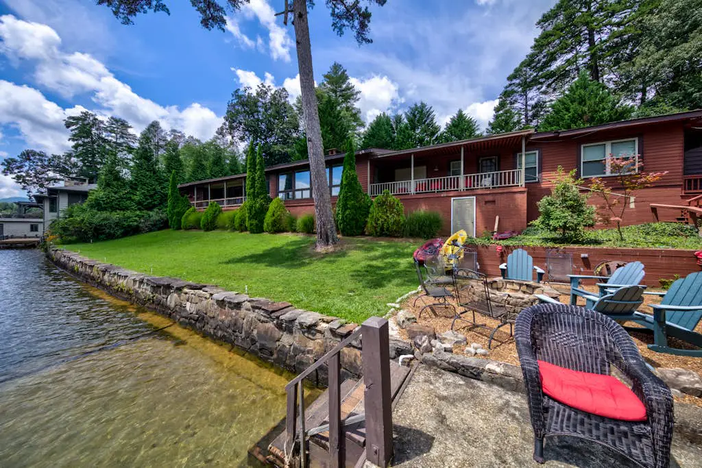 On The Lake - Main House