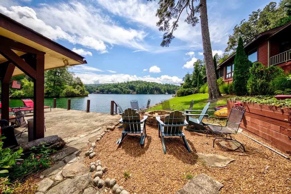On The Lake - Main House