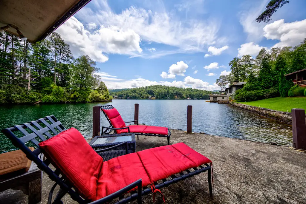 On The Lake - Main House