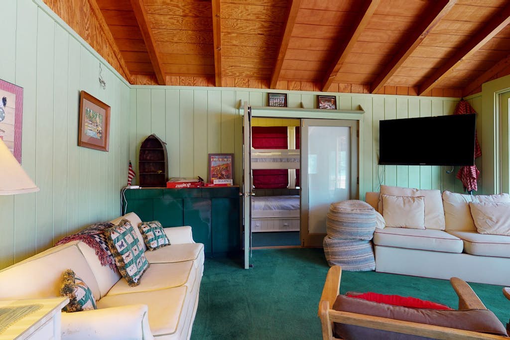 Lake Rabun vintage boathouse with two suites & amazing views