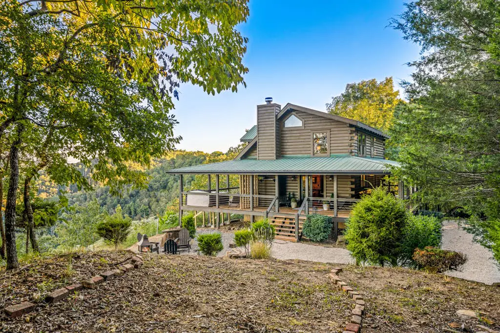 The Overlook at Talking Rock Creek Resort