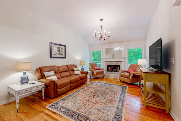 Skylake home with pool & tennis access - fireplace, grill, large deck, and AC
