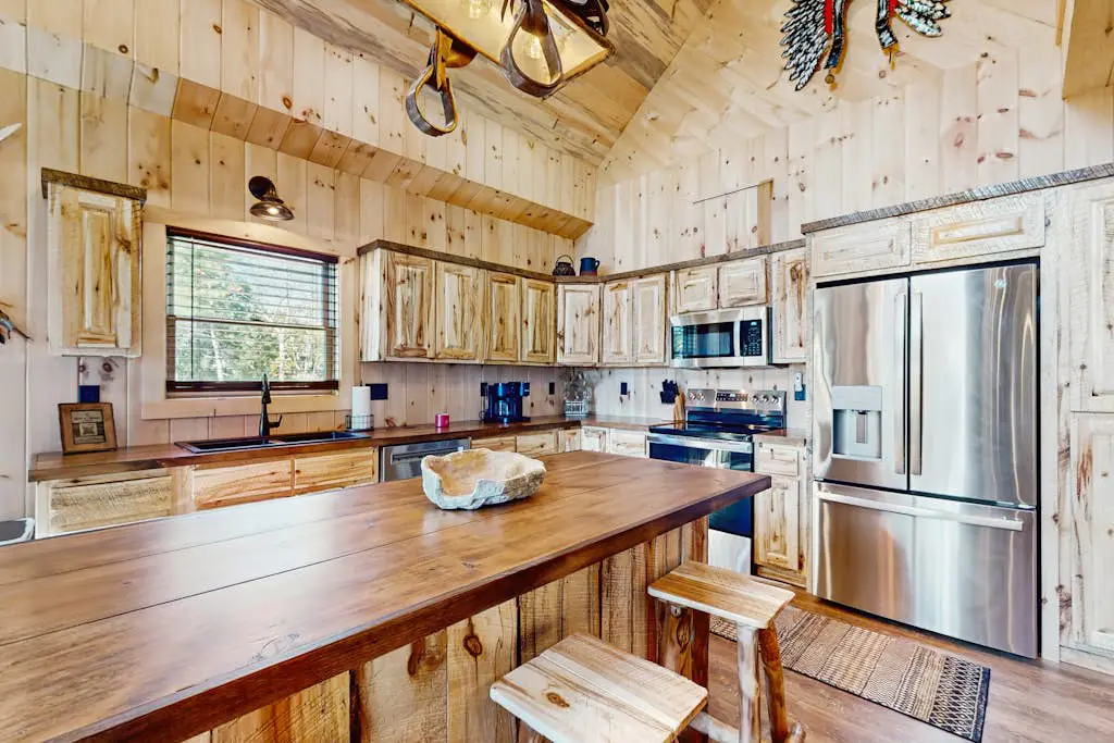 Spur n Arrow Cabin