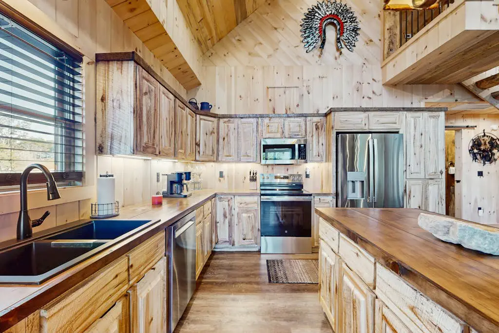 Spur n Arrow Cabin