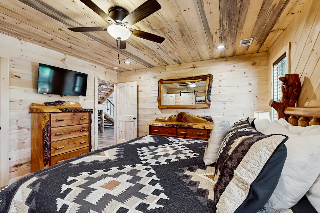 Spur n Arrow Cabin