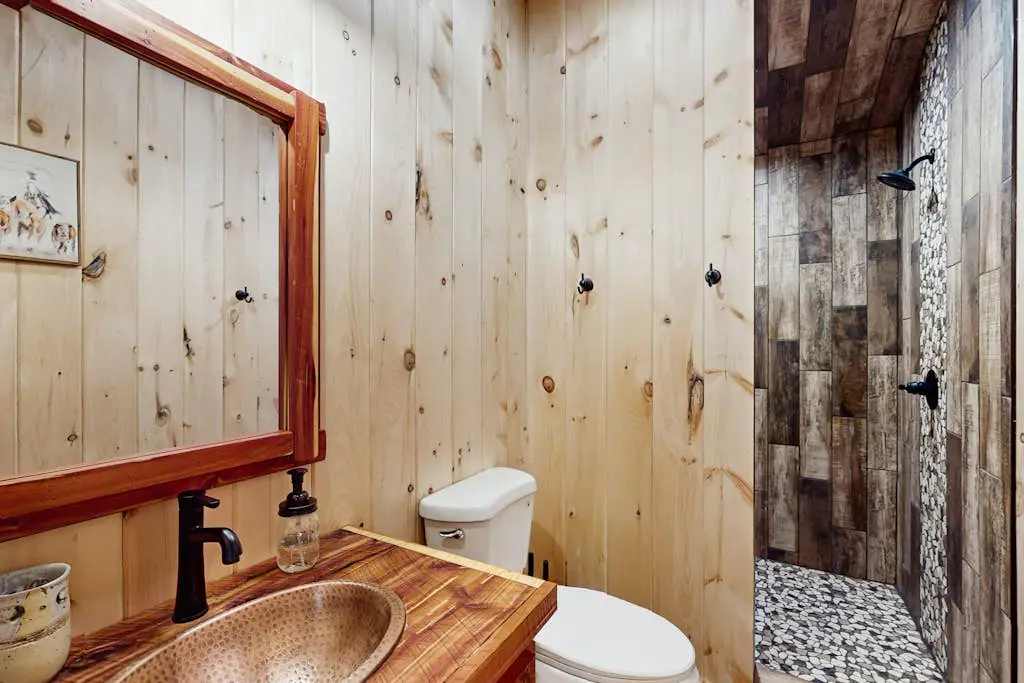 Spur n Arrow Cabin