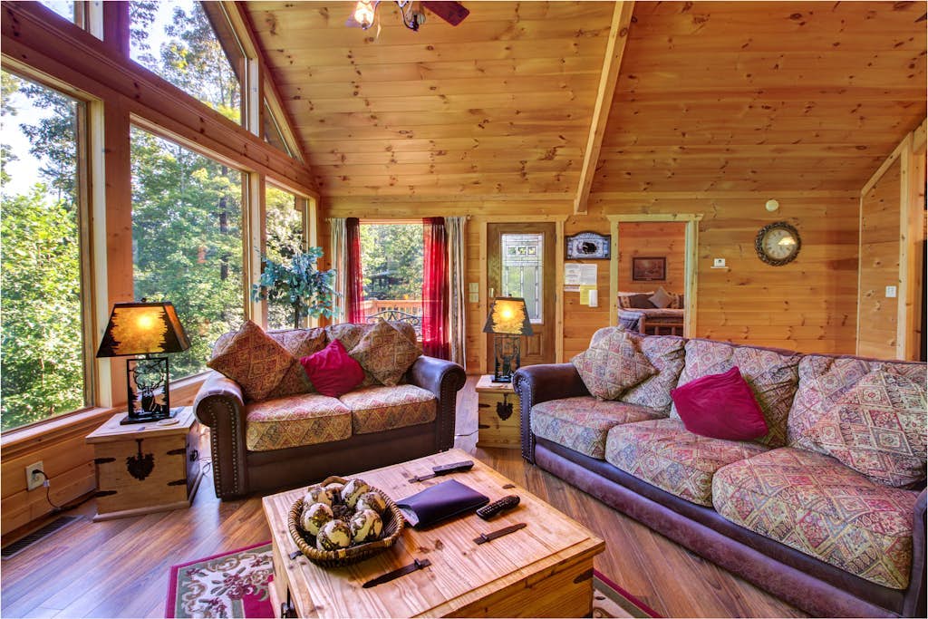 Custom-Built Cabin w/ Tree Top Views, Hot Tub, Pool Table & WiFi