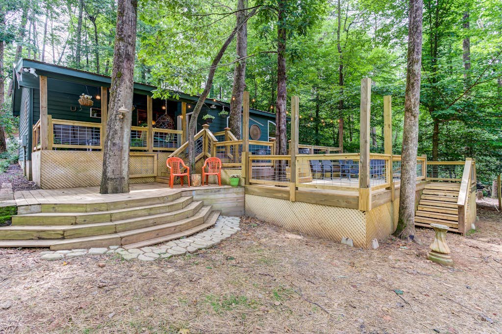 Dog-friendly, creek-side cabin with hot tub, open floor plan & multi-level decks