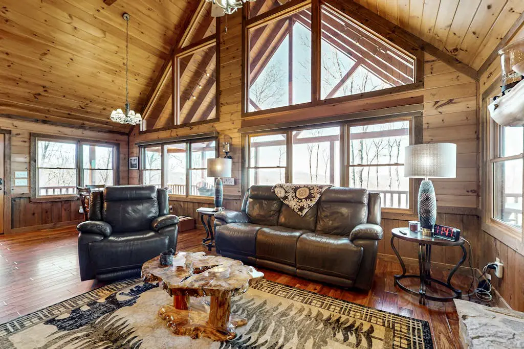 Bougie Bear Cabin