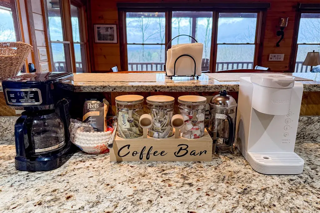 Bougie Bear Cabin