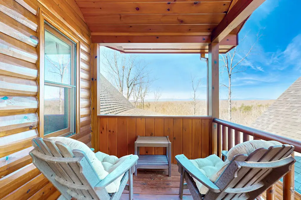 Bougie Bear Cabin