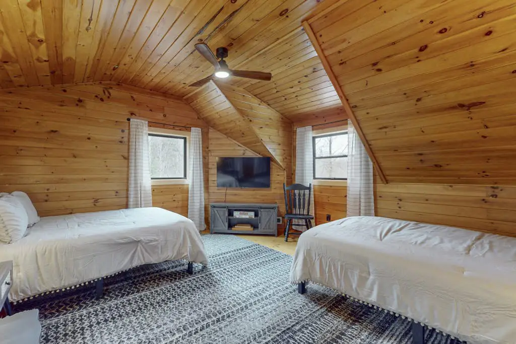 Hothouse Creek Retreat