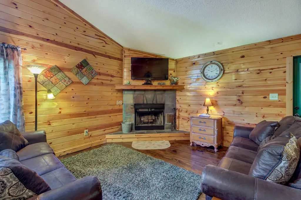 Timber Top Cabin