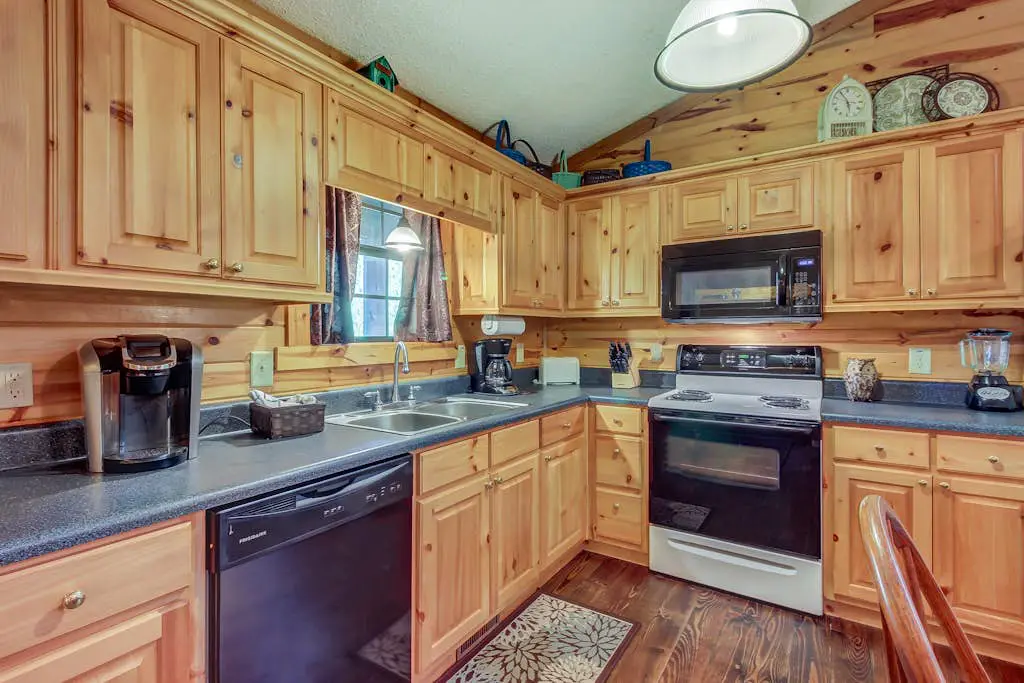Timber Top Cabin
