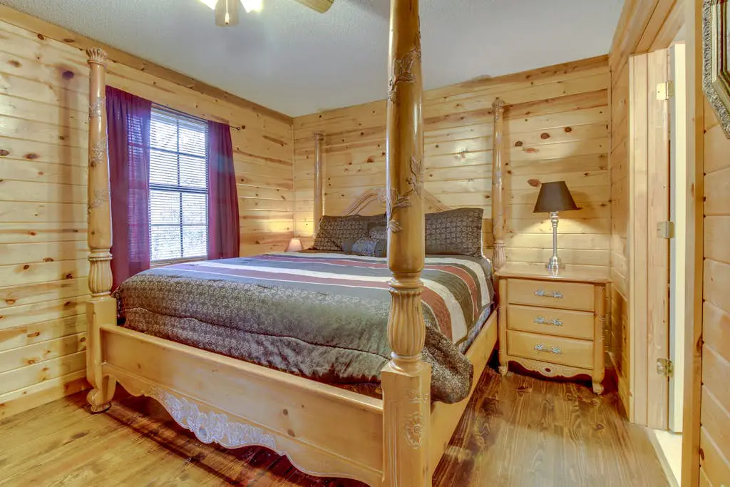 Timber Top Cabin
