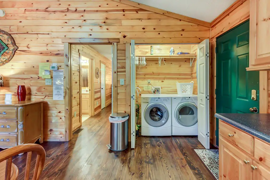 Timber Top Cabin