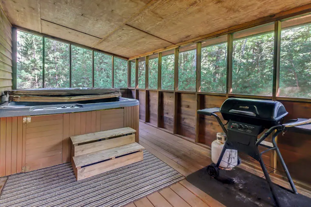 Timber Top Cabin