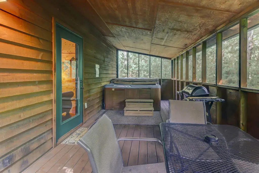 Timber Top Cabin