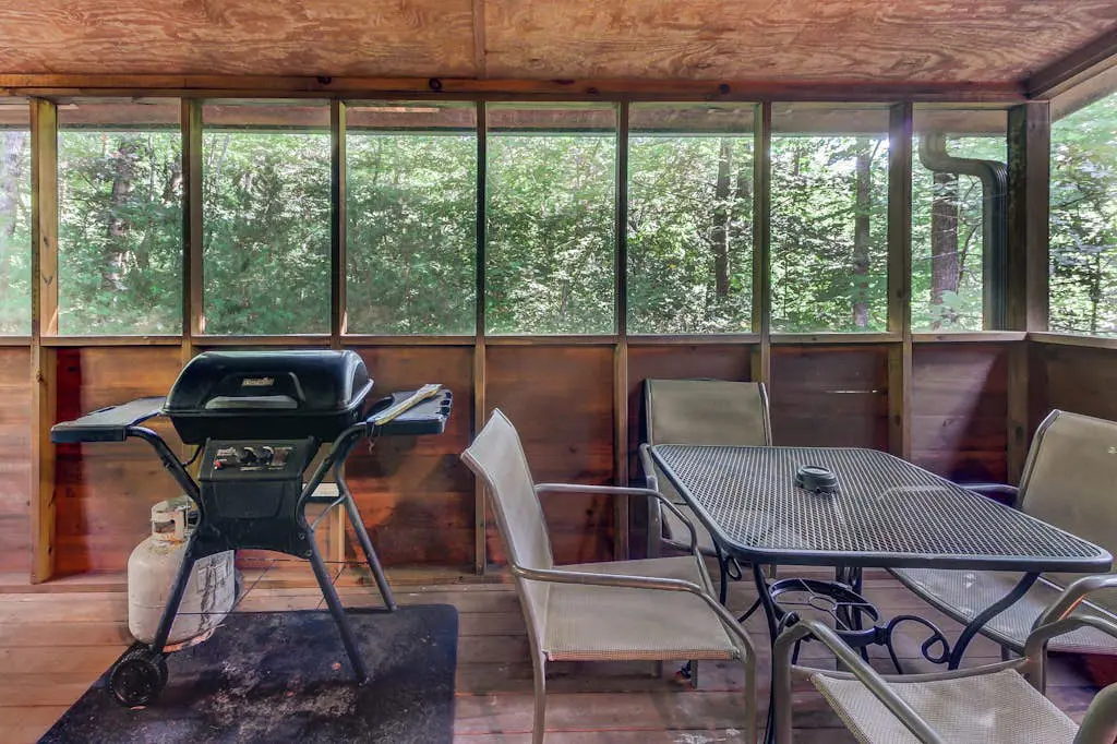 Timber Top Cabin
