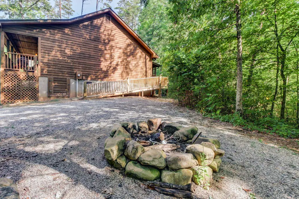 Timber Top Cabin