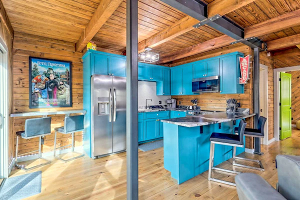 Gaming-themed cabin in Blairsville with arcade consoles & foosball