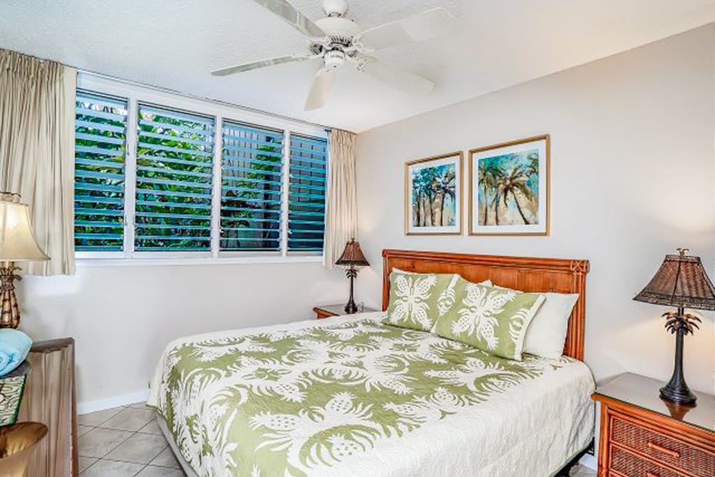 Bright, island retreat with ocean views, pool, & patio