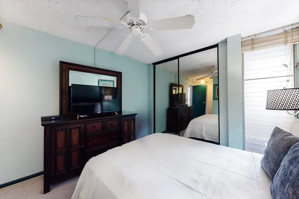 Island Sands Resort 208