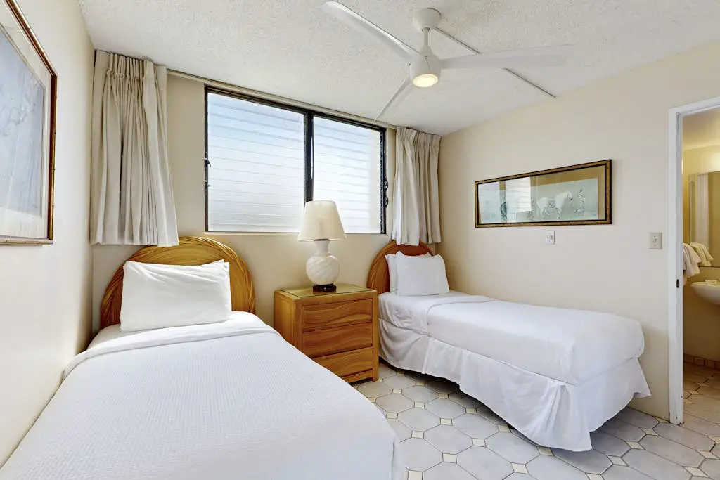 Kihei Akahi D215