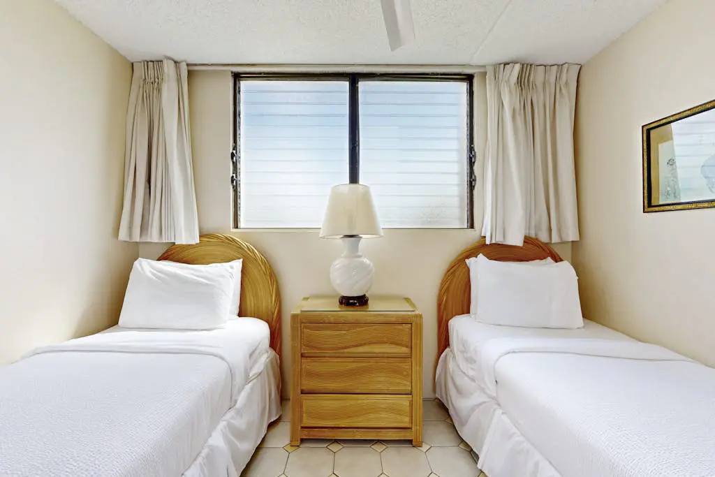 Kihei Akahi D215