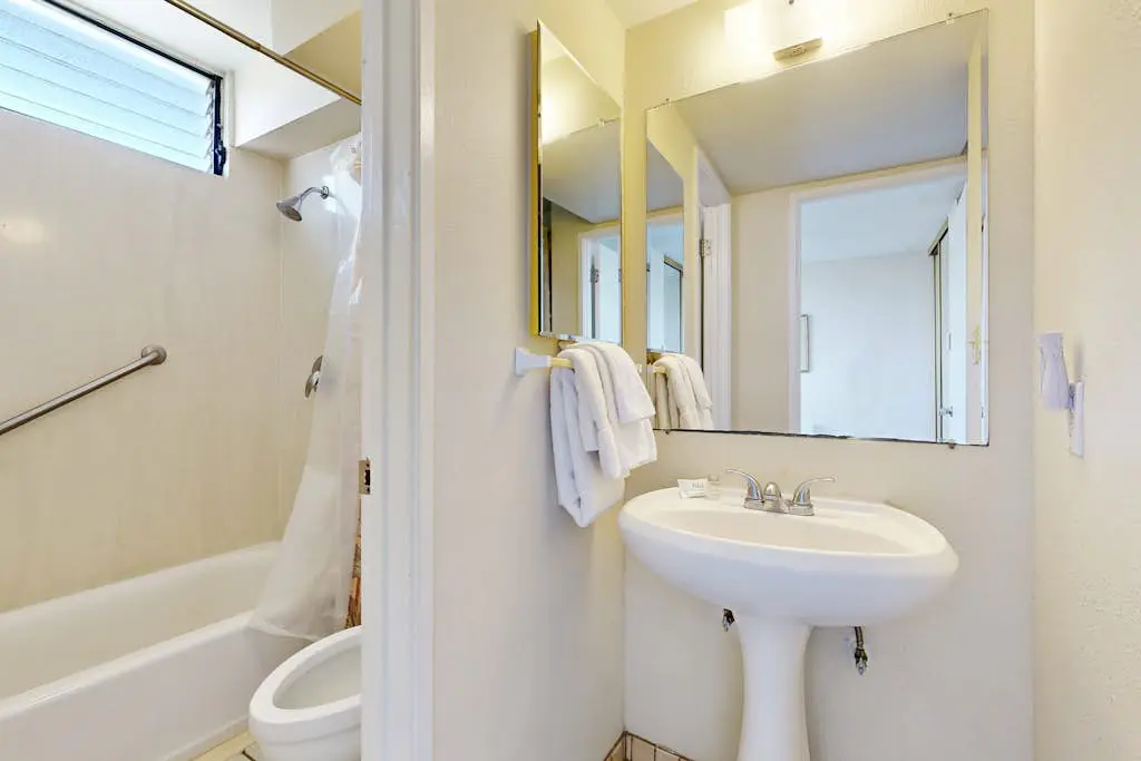 Kihei Akahi D215