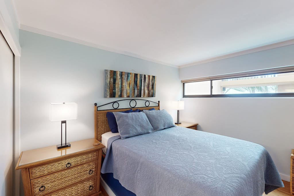 Sugar Beach Resort Condo w/ A/C, Ocean View-Great Location