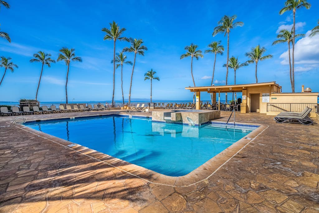 Sugar Beach Resort Condo w/ Shared Grill, Free WiFi-Surf, Bike, Golf, More